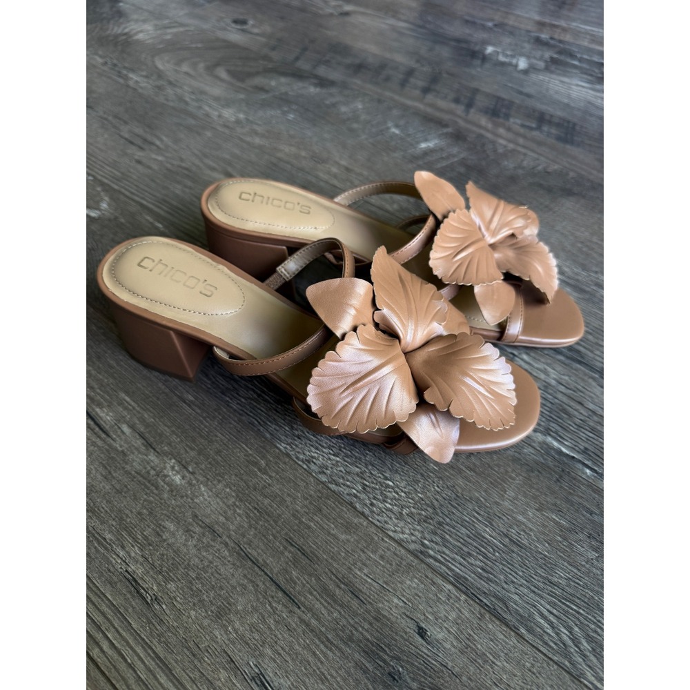 Chicos 9 Pia Leafy Block Heel Tan Brown Slip On‎ Mule Sandals Floral Appliqué